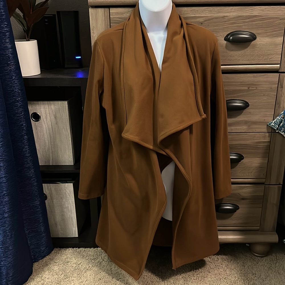 Women’s small cognac cozy jacket